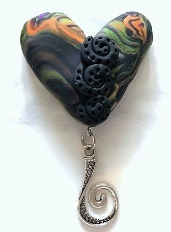 Portuguese Knitting Pin- Magnetic - Made for Portuguese Knitting - Marbled Heart